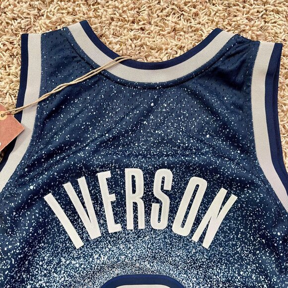 Mitchell & Ness Swingman Allen Iverson Georgetown Hoyas 1995/96 Jersey, Size M - Picture 8 of 9